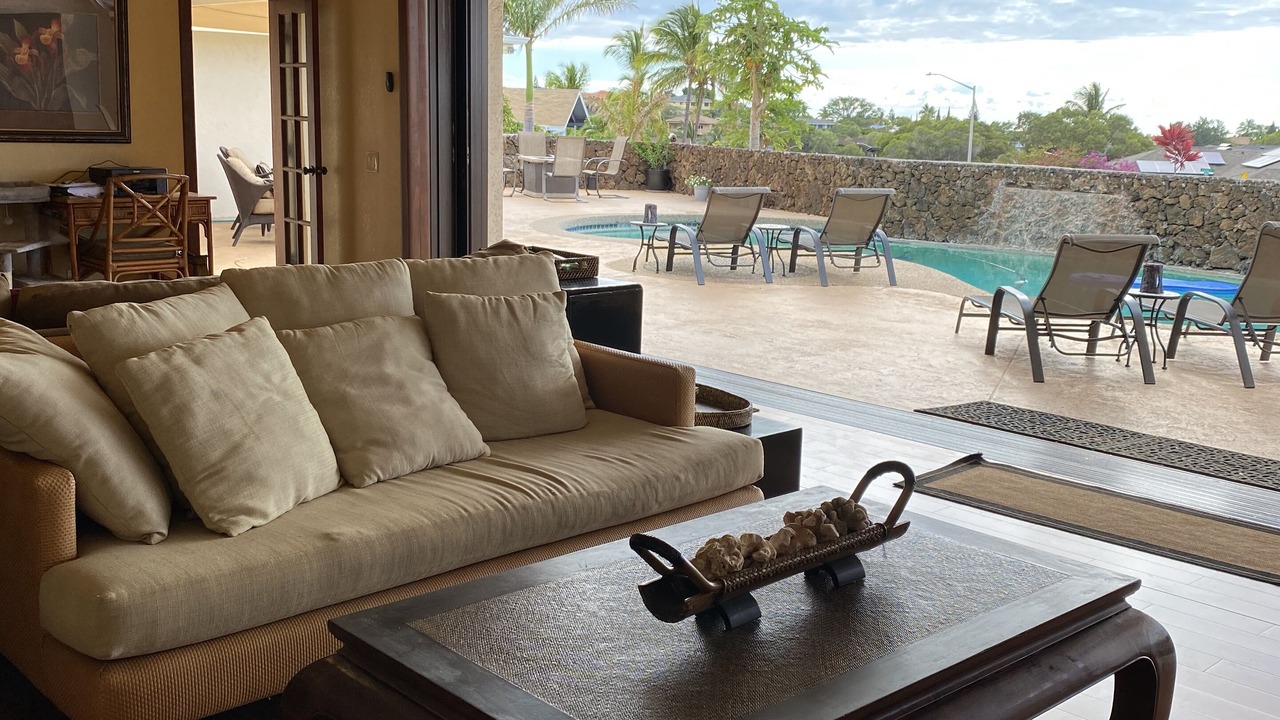 Photo of Livingroom in Waikoloa Village