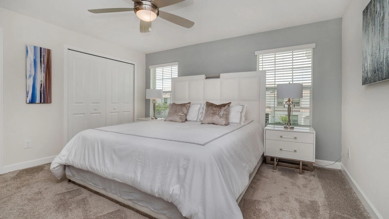 Photo of Bedroom in Bay Lake