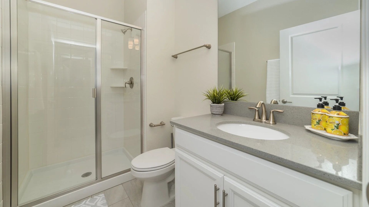 Photo of Bathroom in Bay Lake