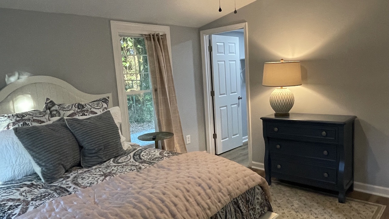 Photo of Bedroom in Downtown
