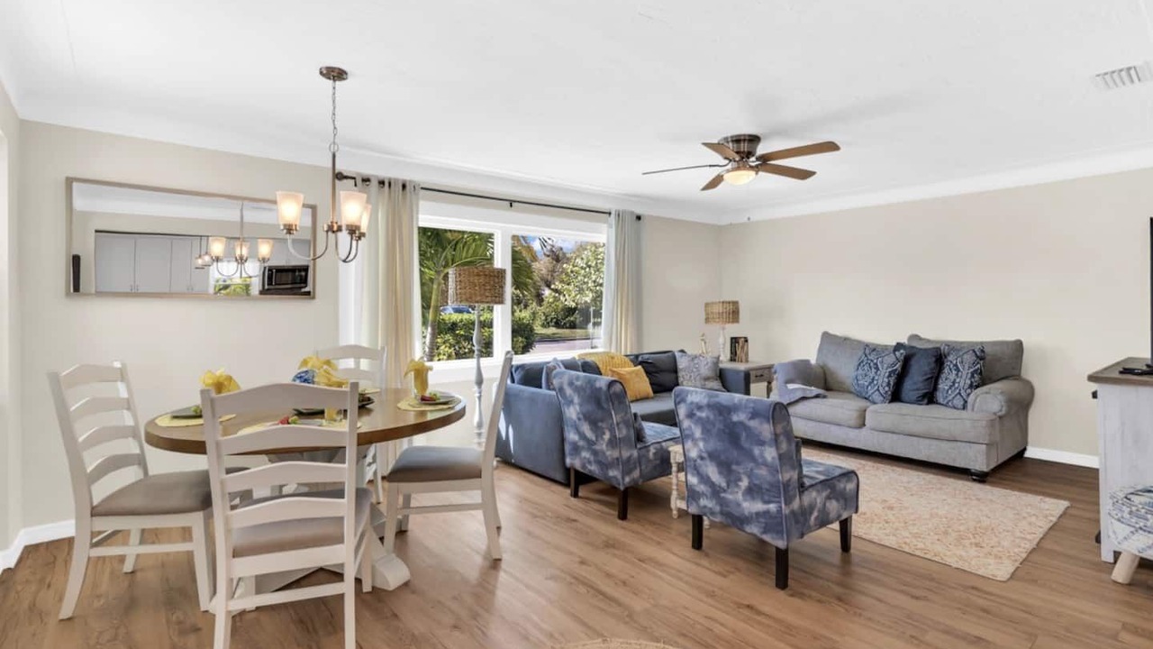 Photo of Bedroom in South Poinsettia
