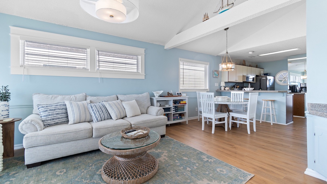 Photo of Livingroom in Holden Beach