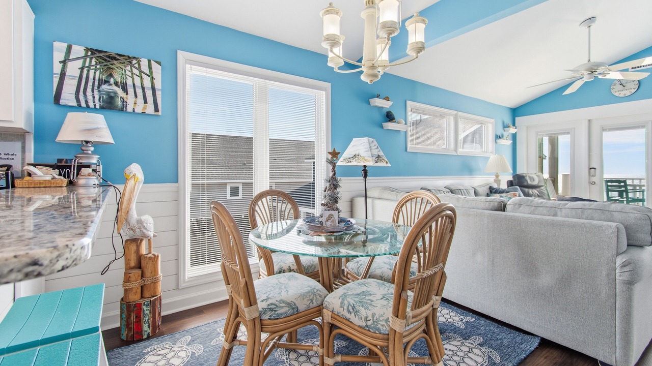 Photo of Livingroom in Holden Beach
