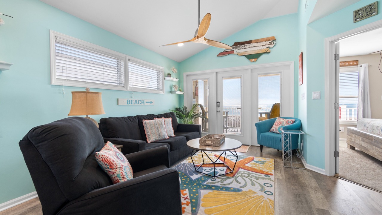 Photo of Livingroom in Holden Beach