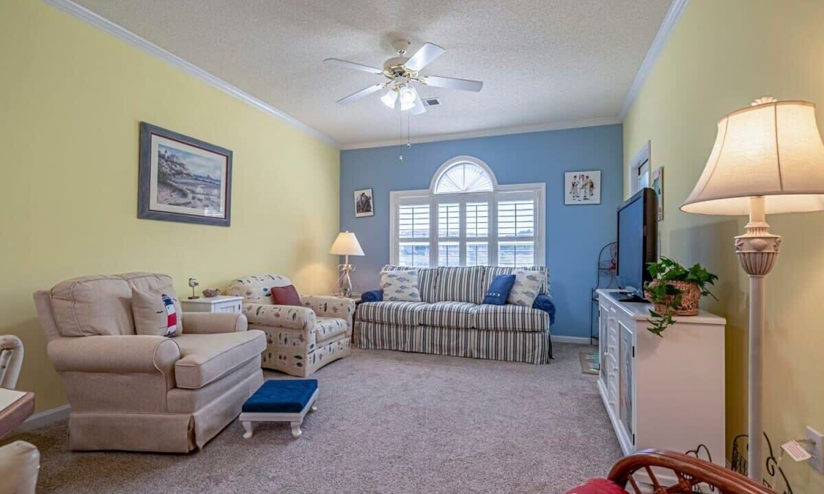 Photo of Livingroom in Carolina Yacht Landing