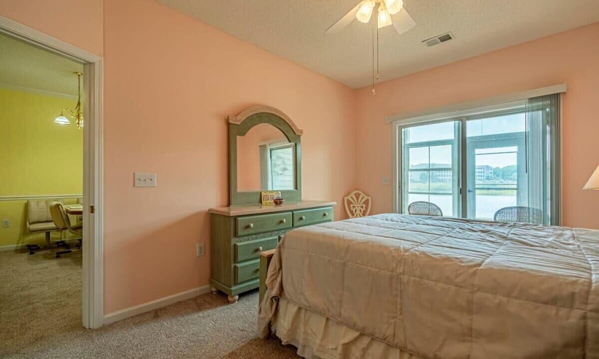 Photo of Bedroom in Carolina Yacht Landing