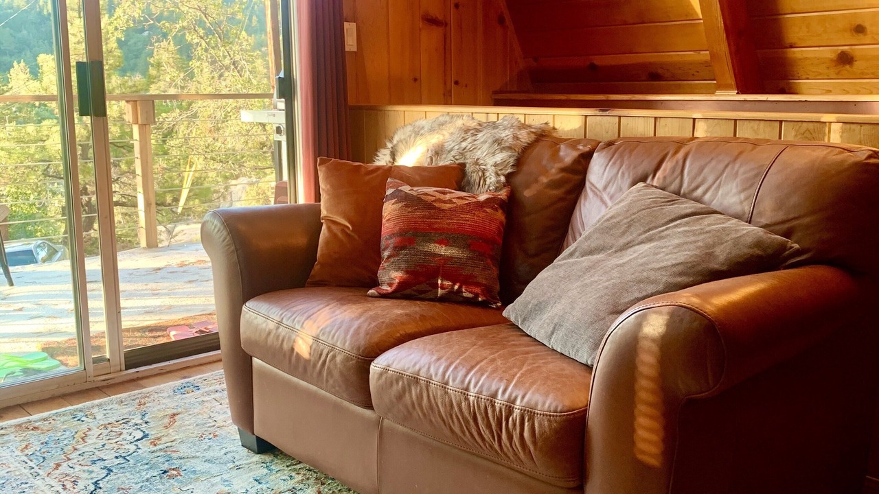 Photo of Livingroom in Arrowbear Lake