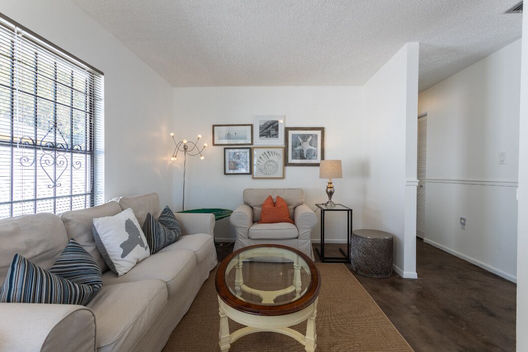 Photo of Livingroom in Central Sarasota