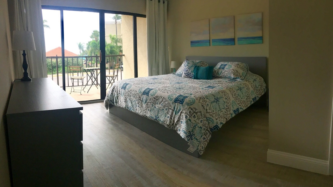 Photo of Bedroom in Sunset Beach