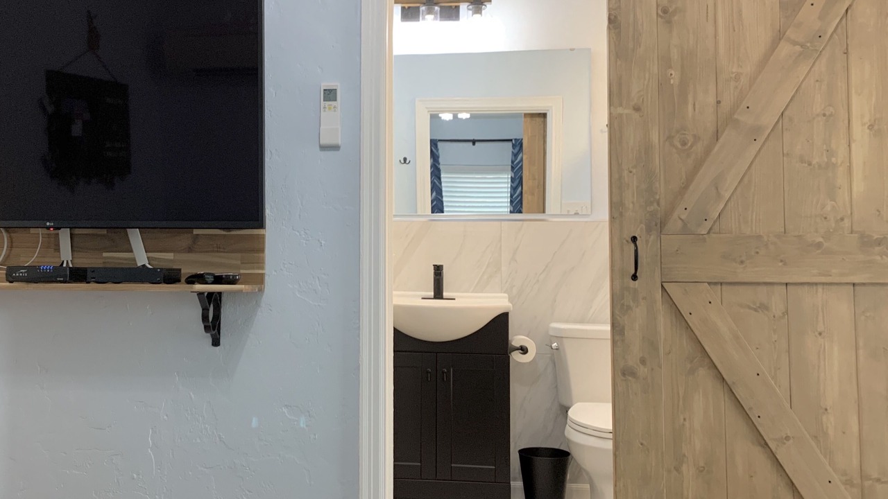 Photo of Bathroom in Treasure Island