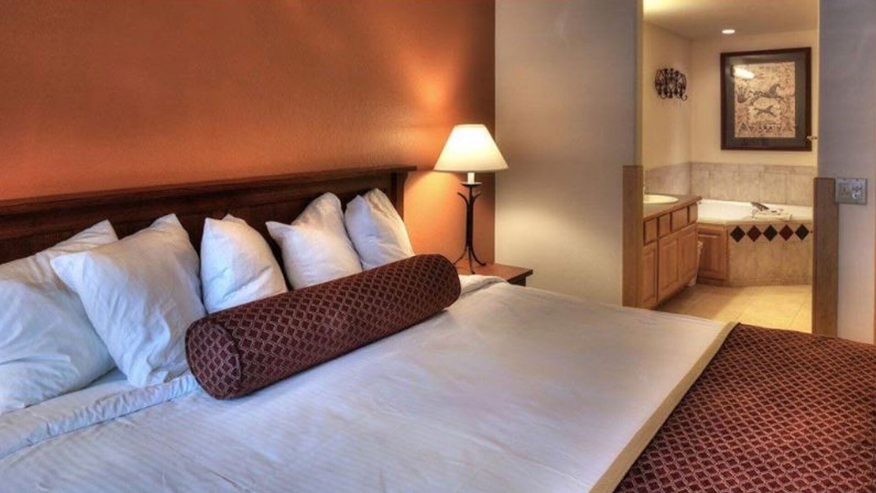 Photo of Bedroom in Four O'Clock
