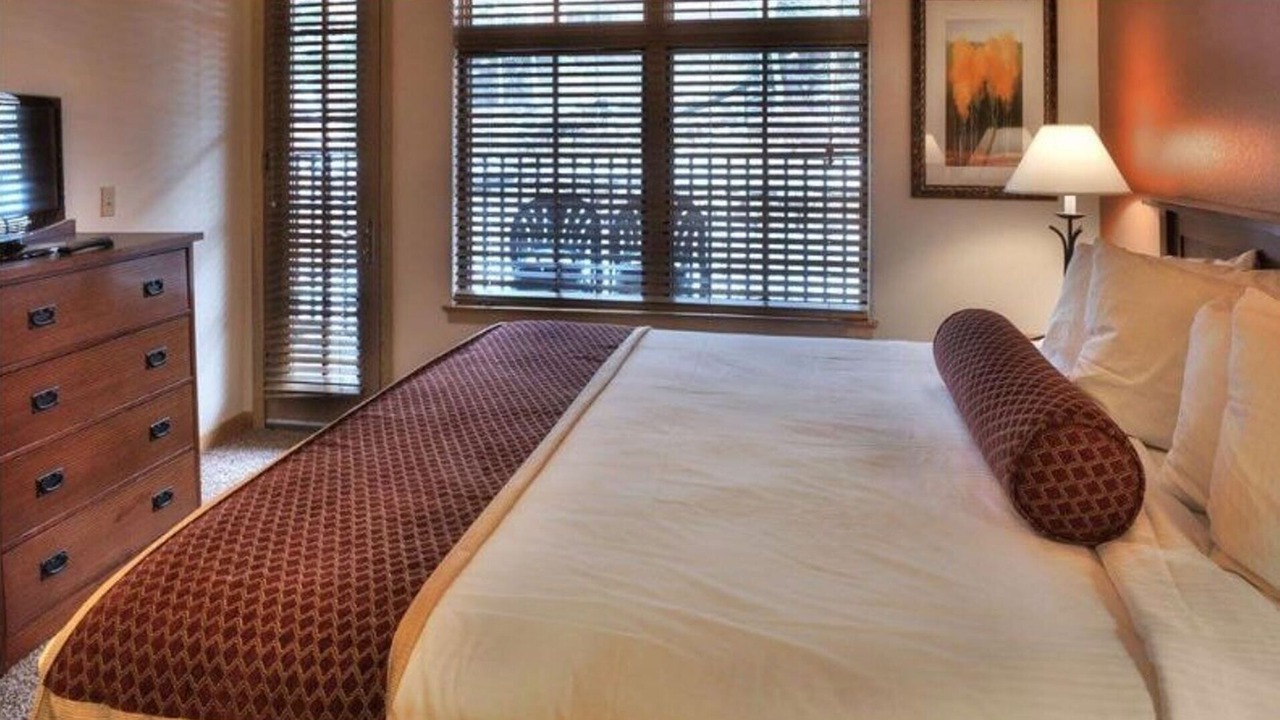 Photo of Bedroom in Four O'Clock