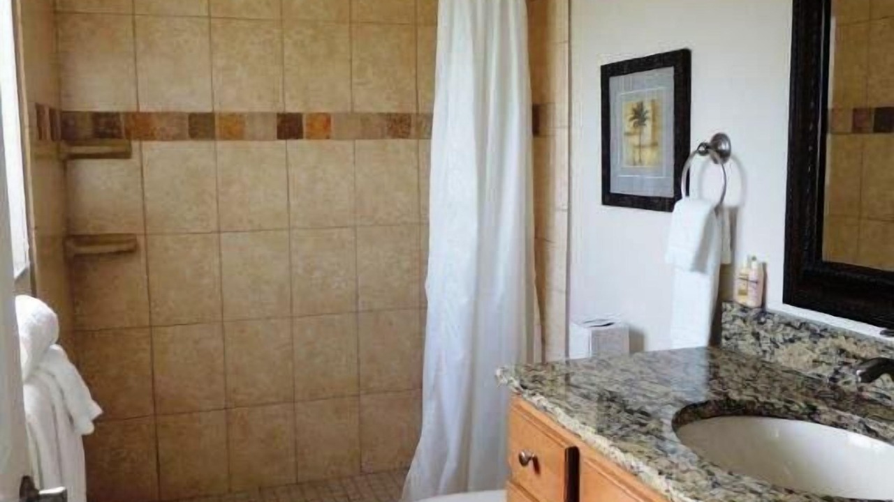 Photo of Bathroom in Treasure Island