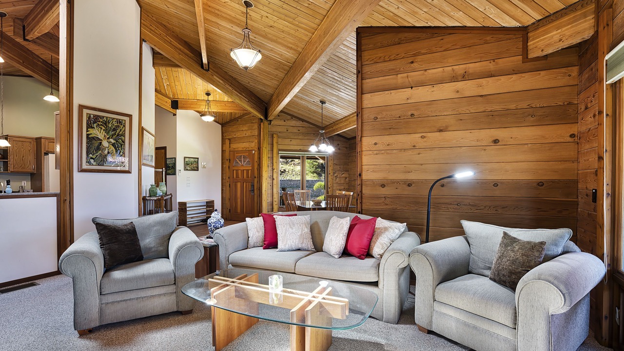 Photo of Livingroom in Waikoloa Village