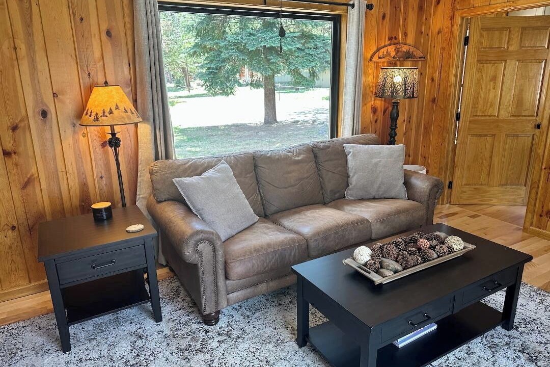 Photo of Livingroom in Estes Park
