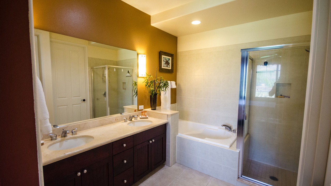 Photo of Bathroom in Waikoloa