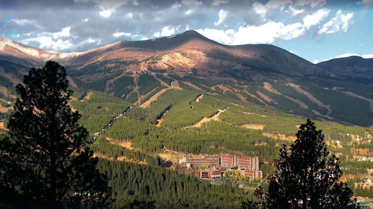Photo of Outdoor in Peak 9