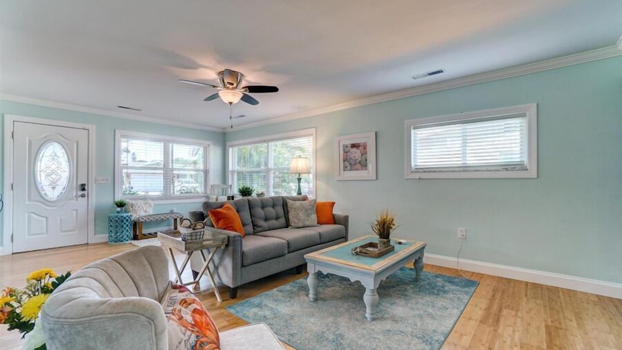 Photo of Livingroom in Anona