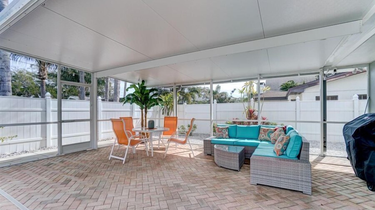 Photo of Patio Balcony in Anona