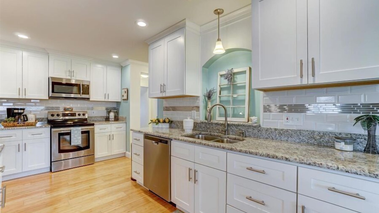 Photo of Kitchen in Anona