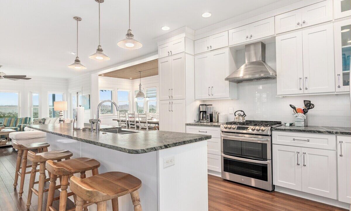 Photo of Kitchen in Flora's Bluff
