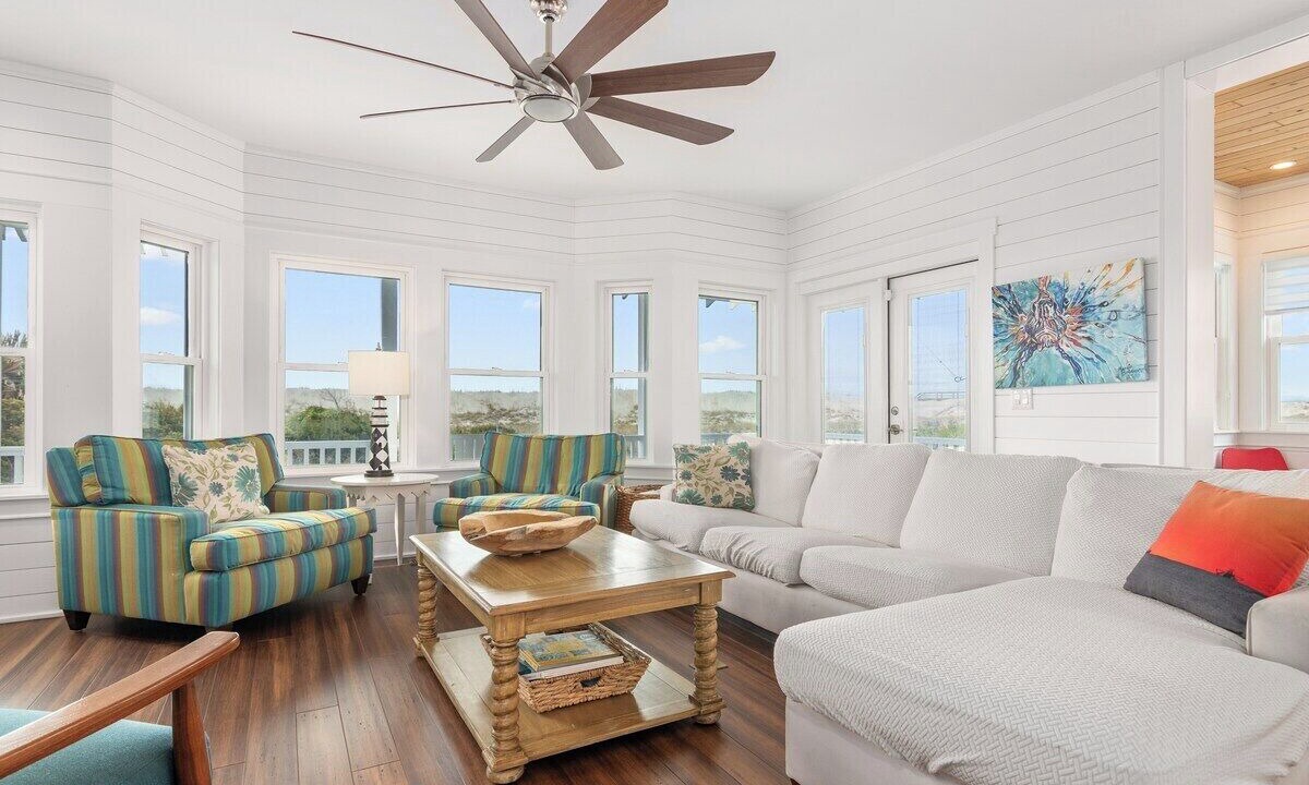 Photo of Livingroom in Flora's Bluff