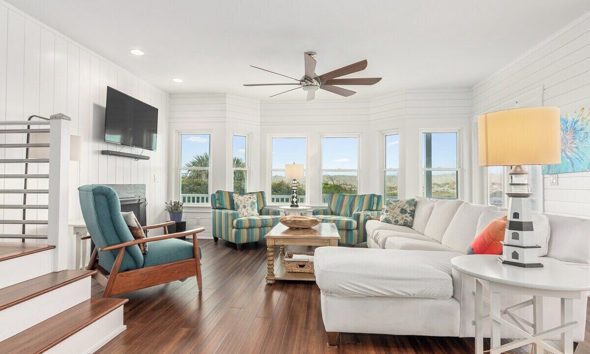 Photo of Livingroom in Flora's Bluff