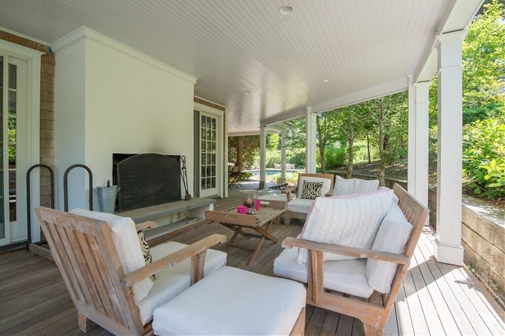 Photo of Patio Balcony in Monomoy