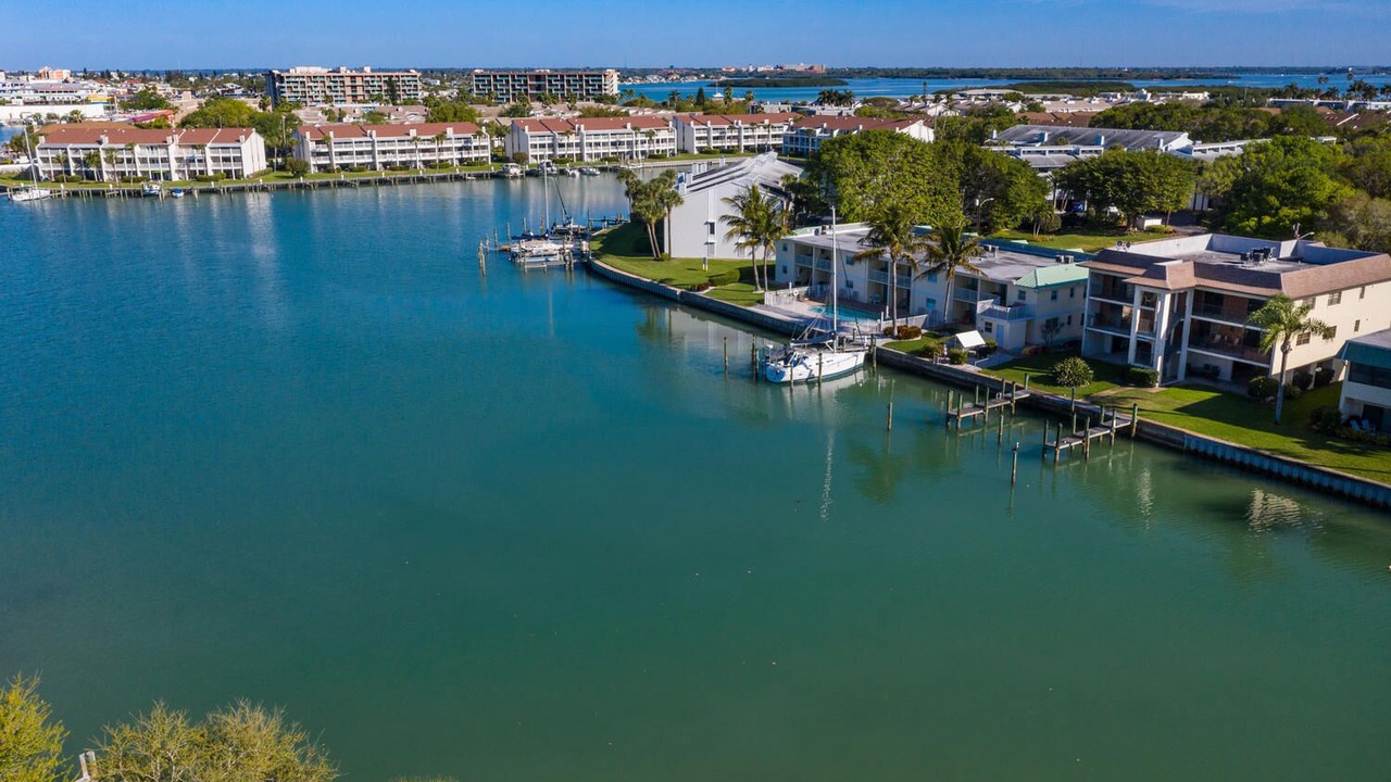 Photo of Others in Capri Isle