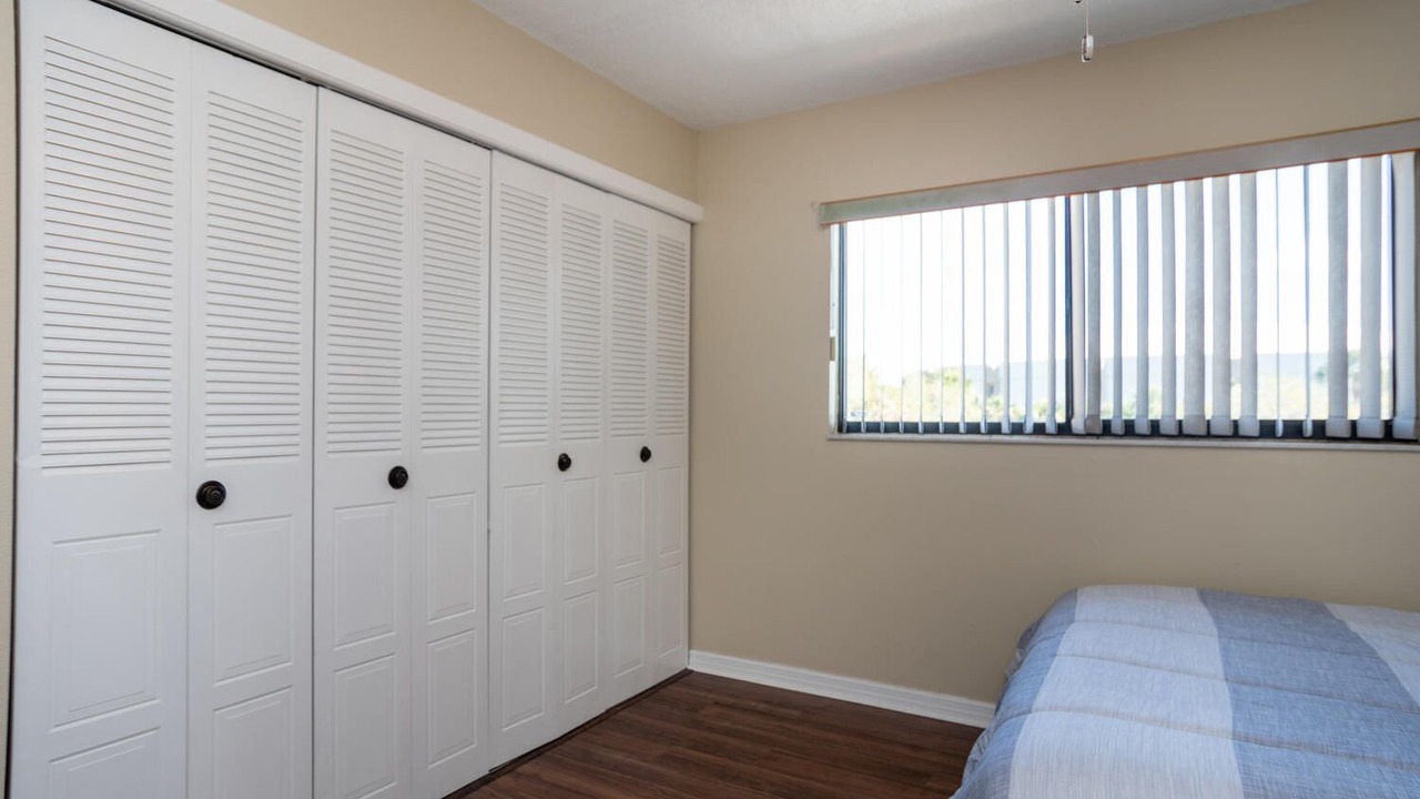 Photo of Bedroom in Capri Isle