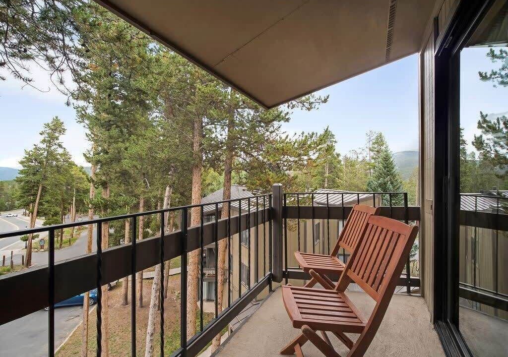 Photo of Patio Balcony in Peak 8