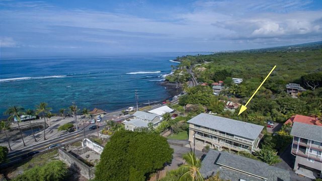 Photo of Others in Kahaluu Bay