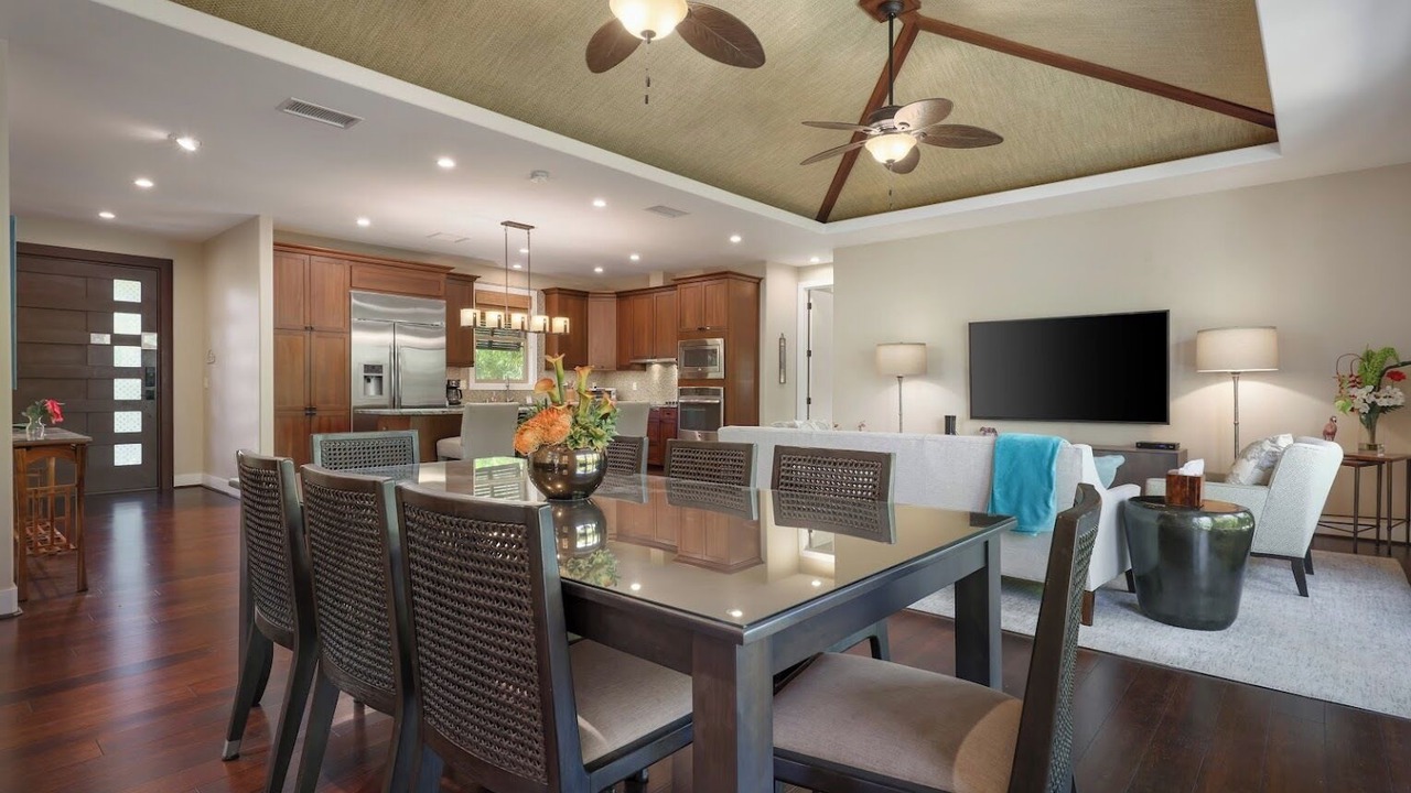 Photo of Livingroom in Kamuela