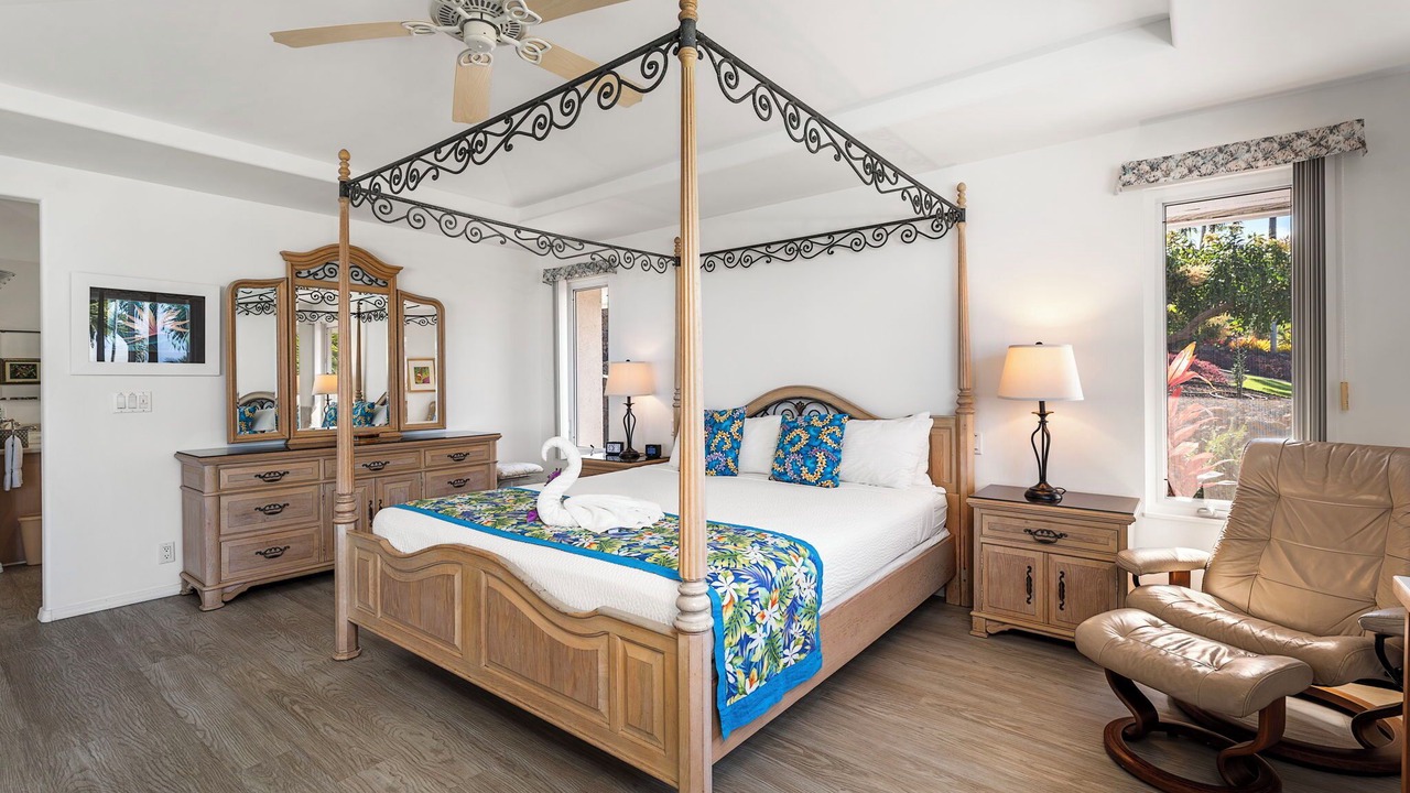 Photo of Bedroom in Kahaluu-Keauhou