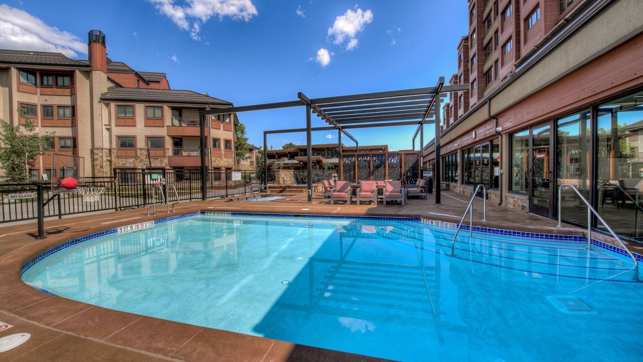 Photo of Outdoor in Peak 9