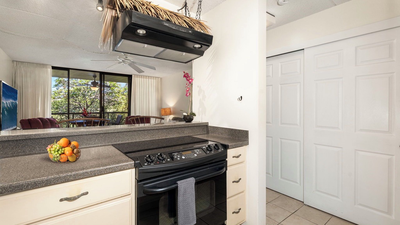 Photo of Kitchen in Historic Kailua Village