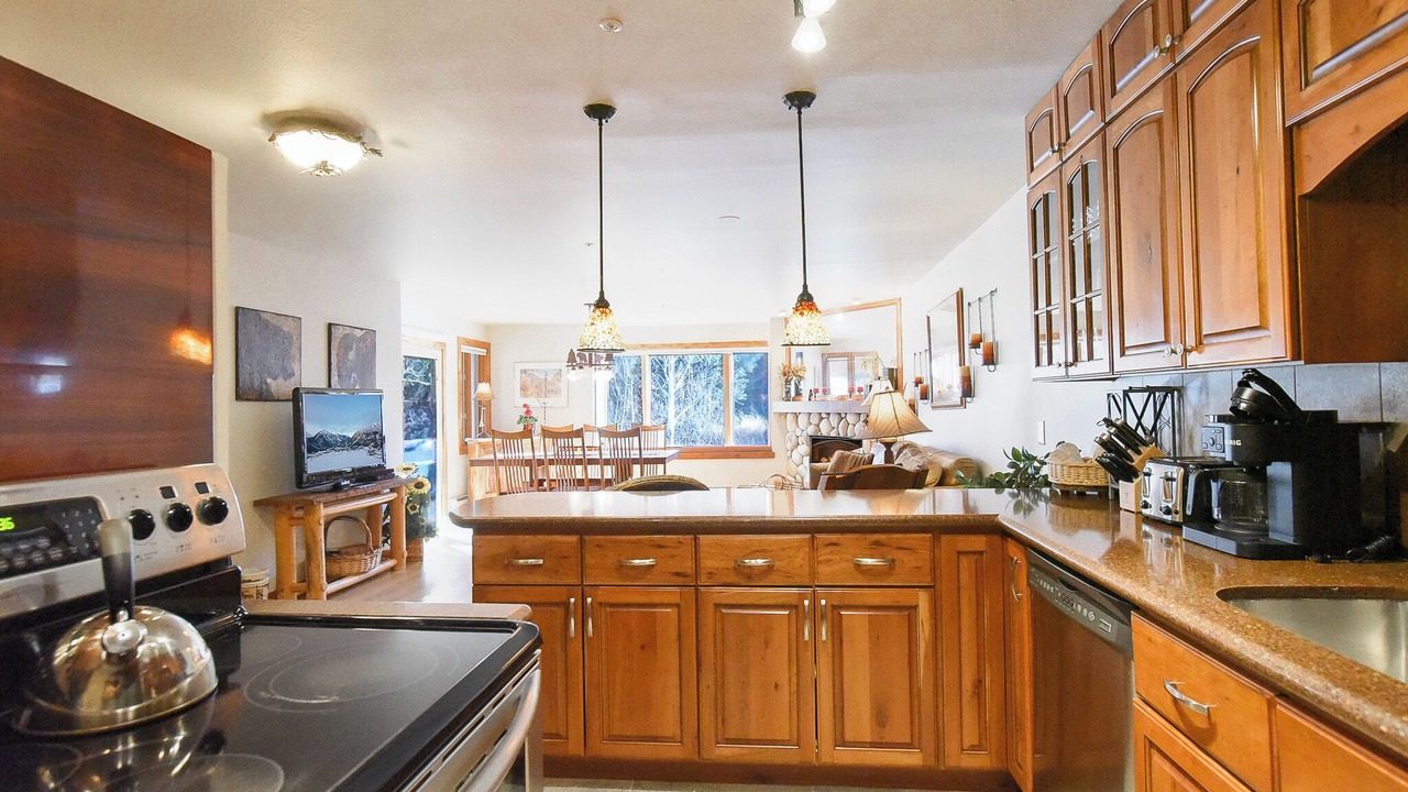 Photo of Kitchen in Four O'Clock