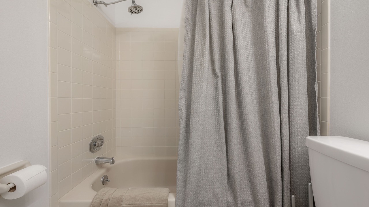 Photo of Bathroom in Capri Isle