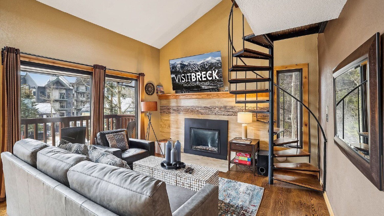 Photo of Bedroom in Four O'Clock