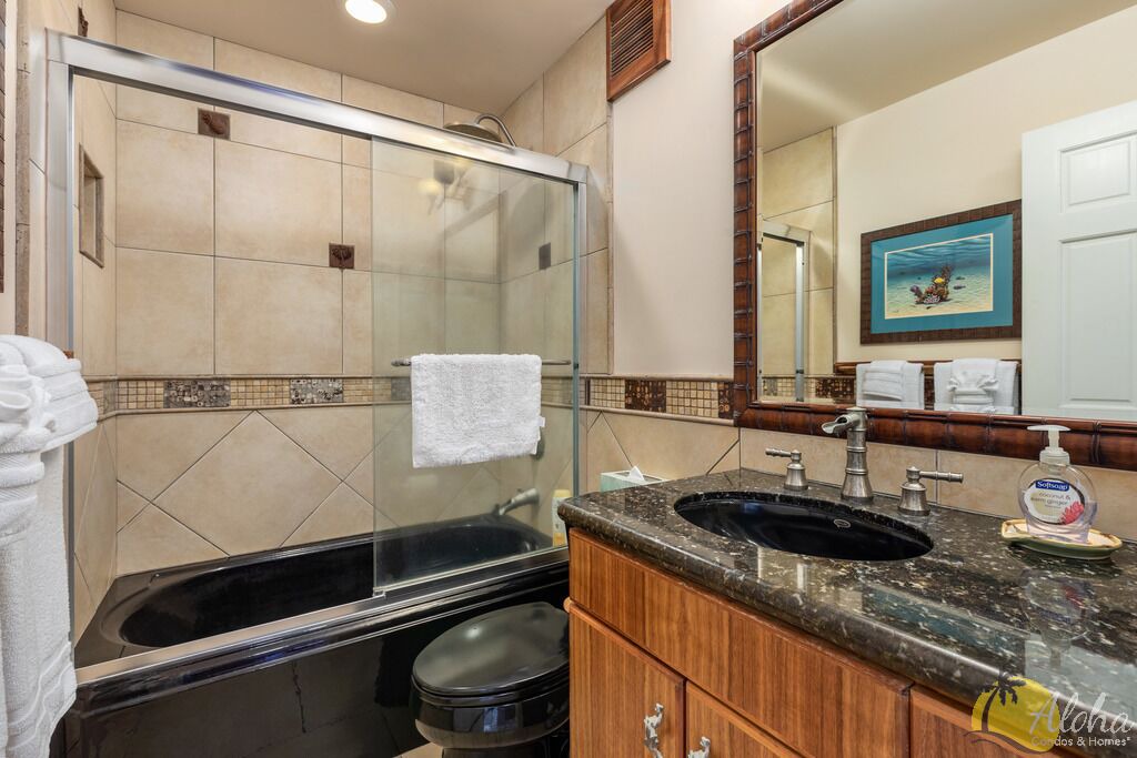 Photo of Bathroom in Kahaluu-Keauhou