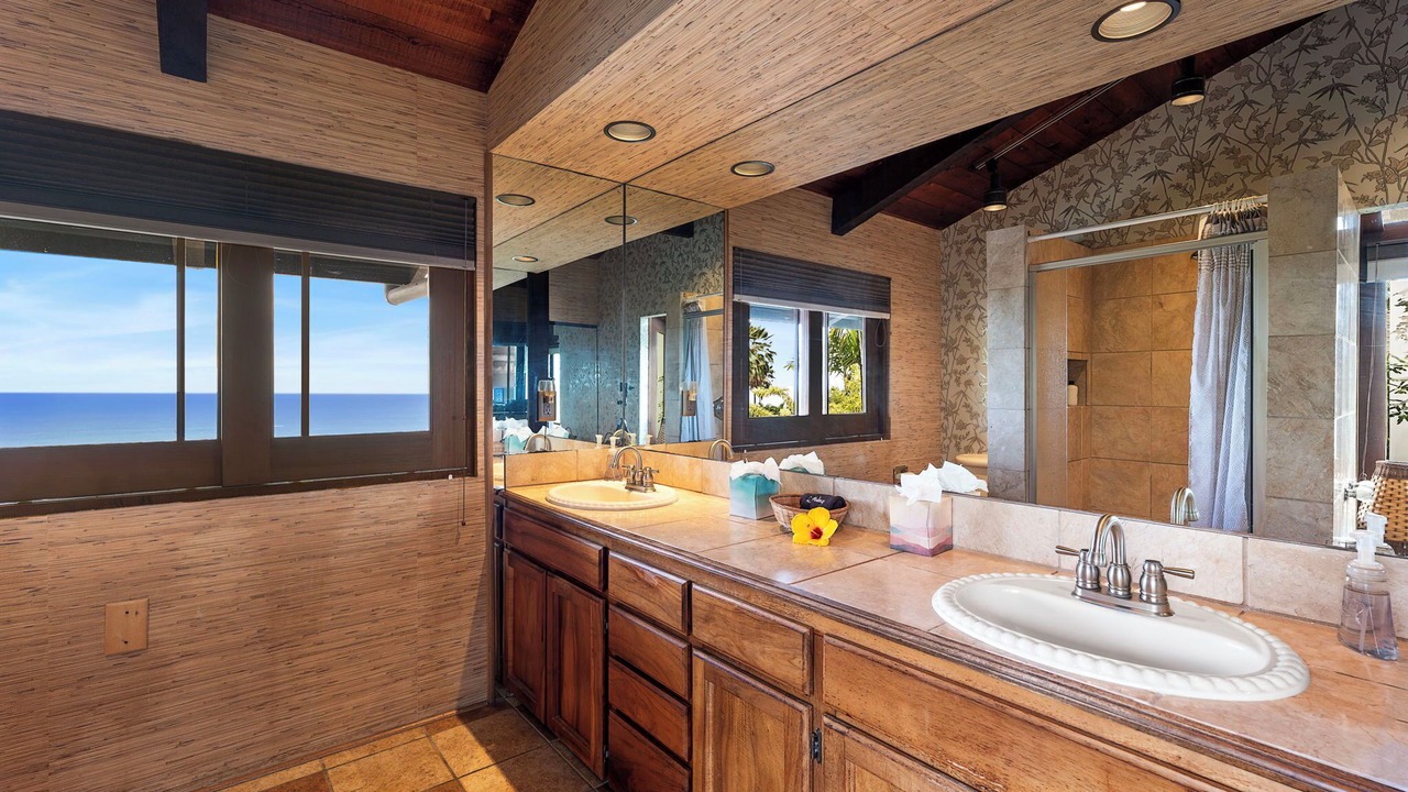 Photo of Bathroom in Kailua-Kona