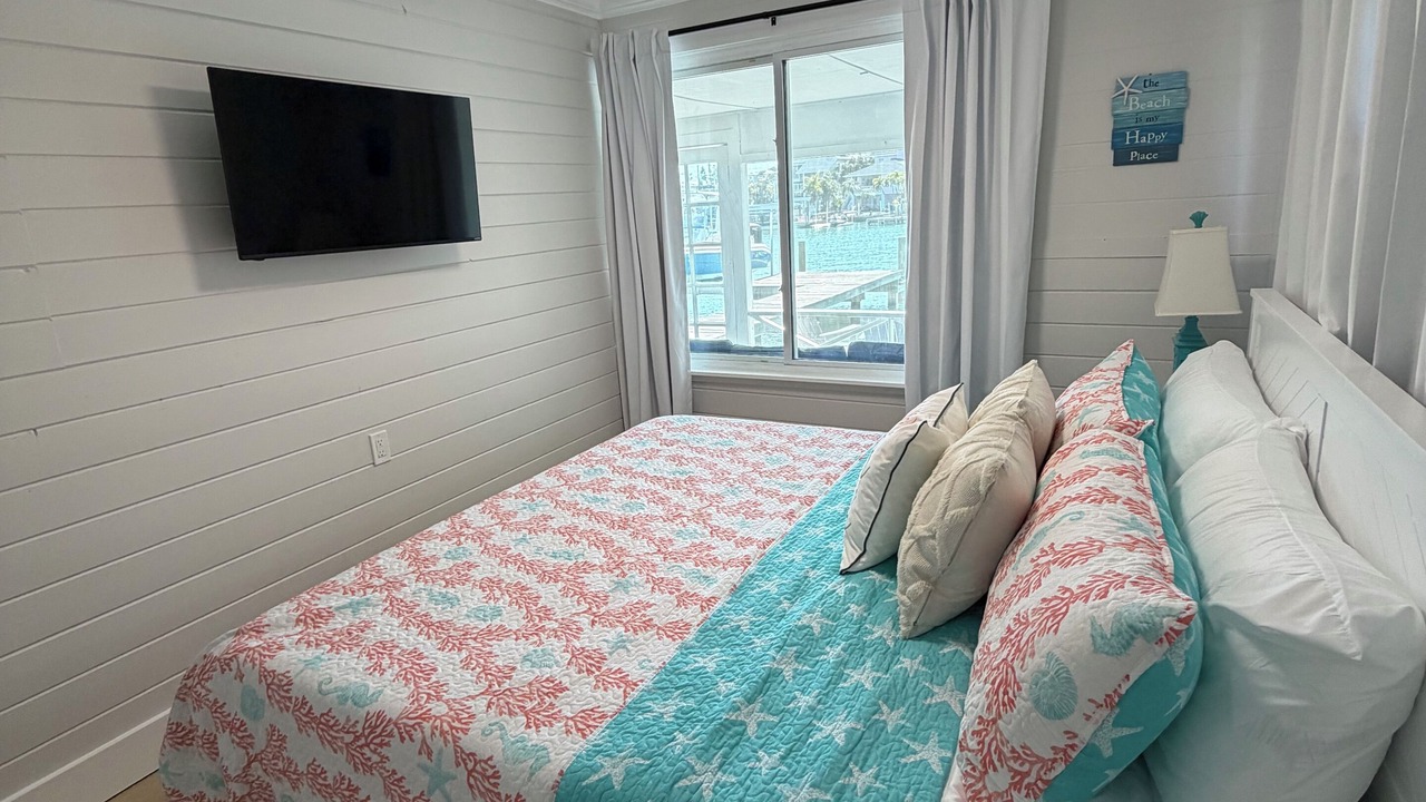 Photo of Bedroom in Sunset Beach