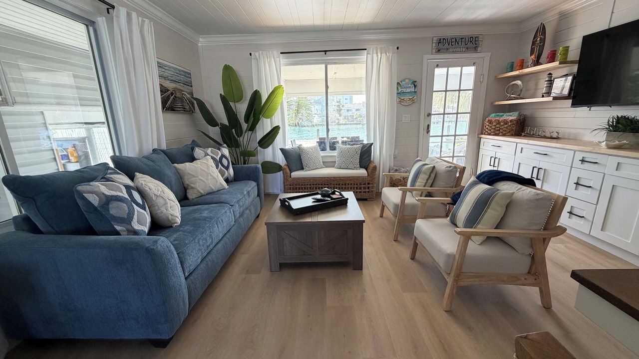 Photo of Livingroom in Sunset Beach