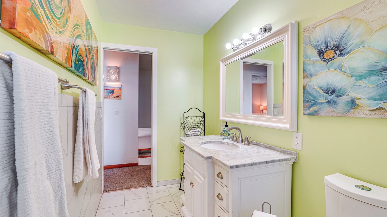 Photo of Bathroom in Kahaluu-Keauhou