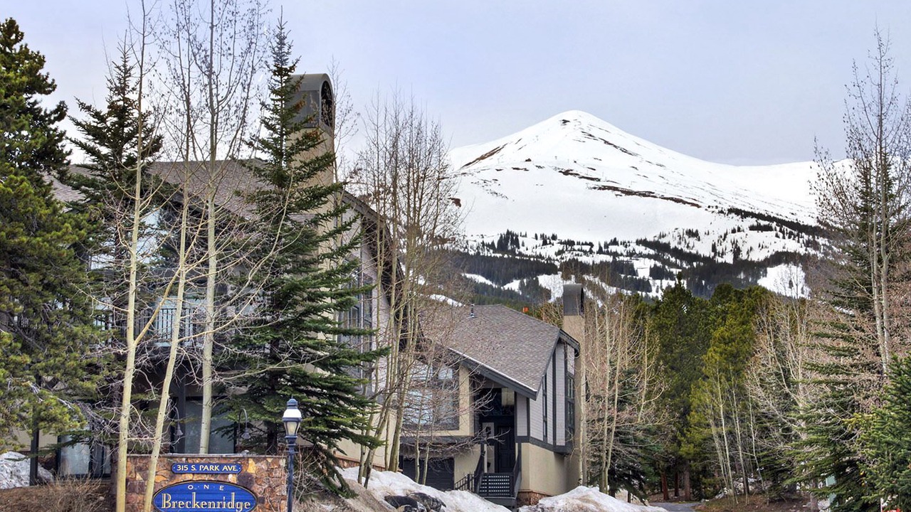 Photo of Outdoor in Peak 9
