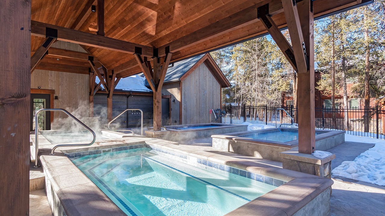 Photo of Outdoor in Peak 9