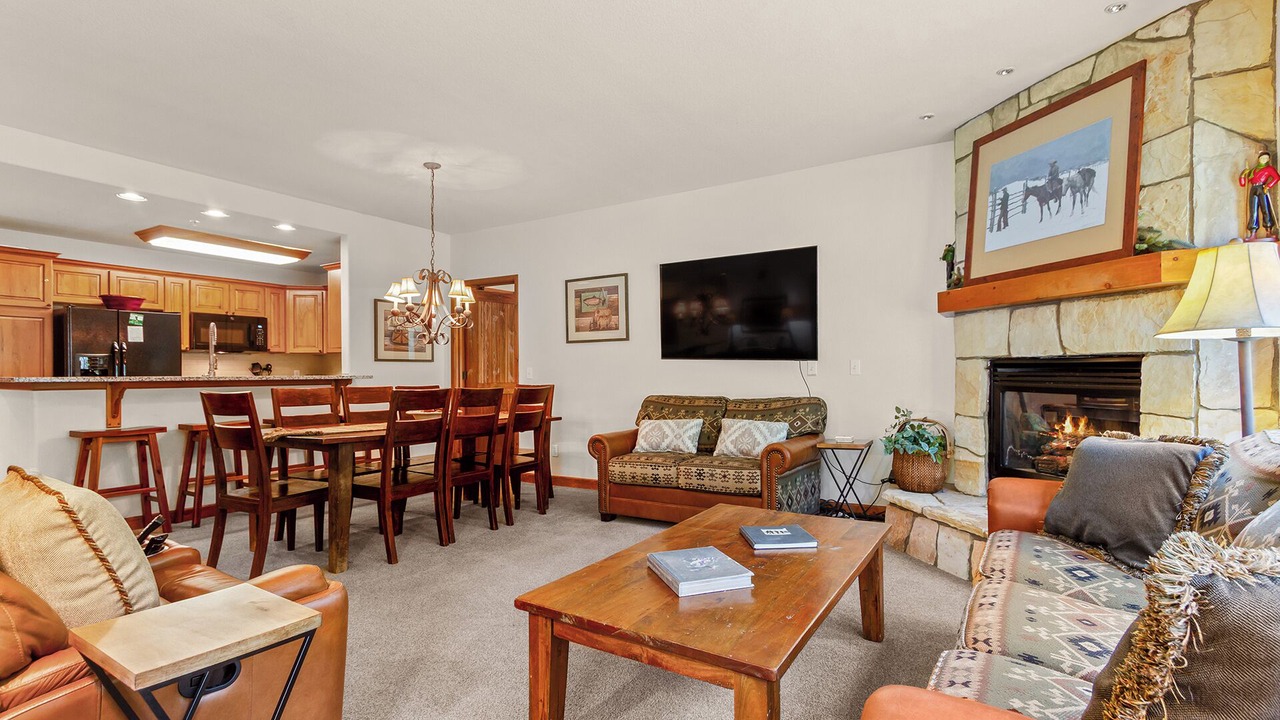 Photo of Livingroom in Four O'Clock