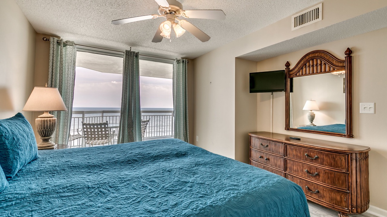 Photo of Bedroom in Crescent Beach