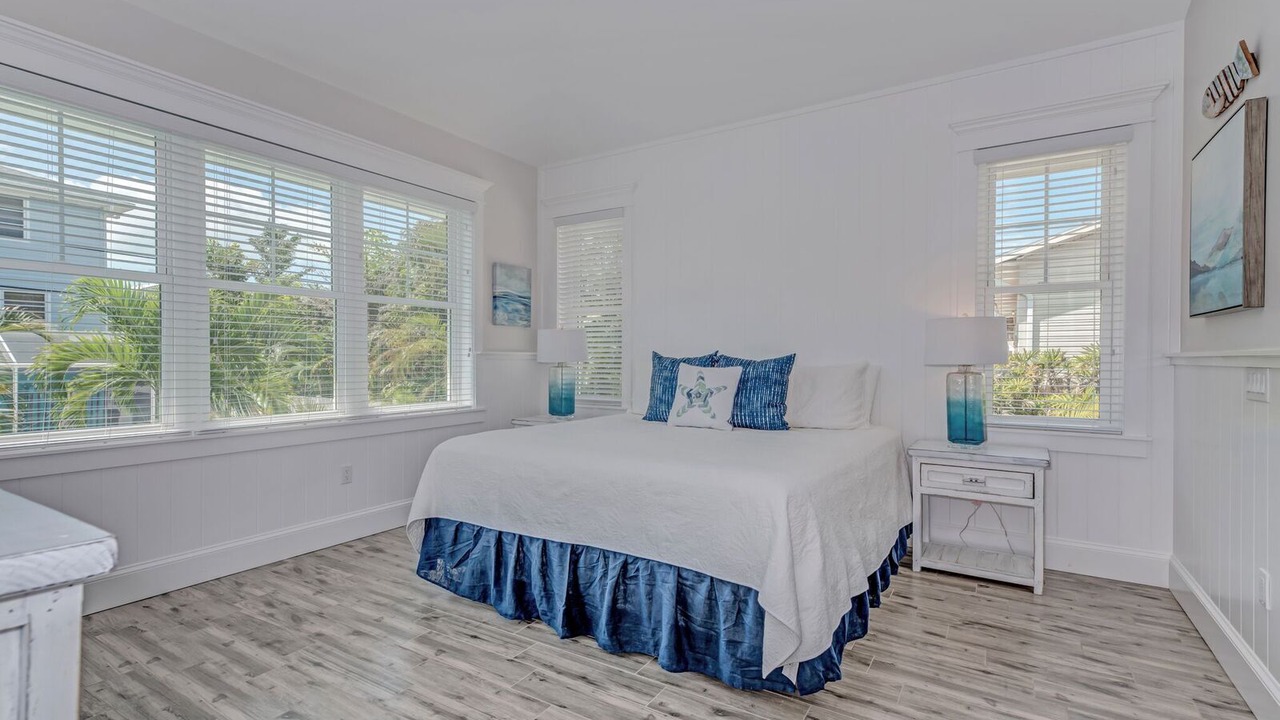 Photo of Bedroom in Holmes Beach