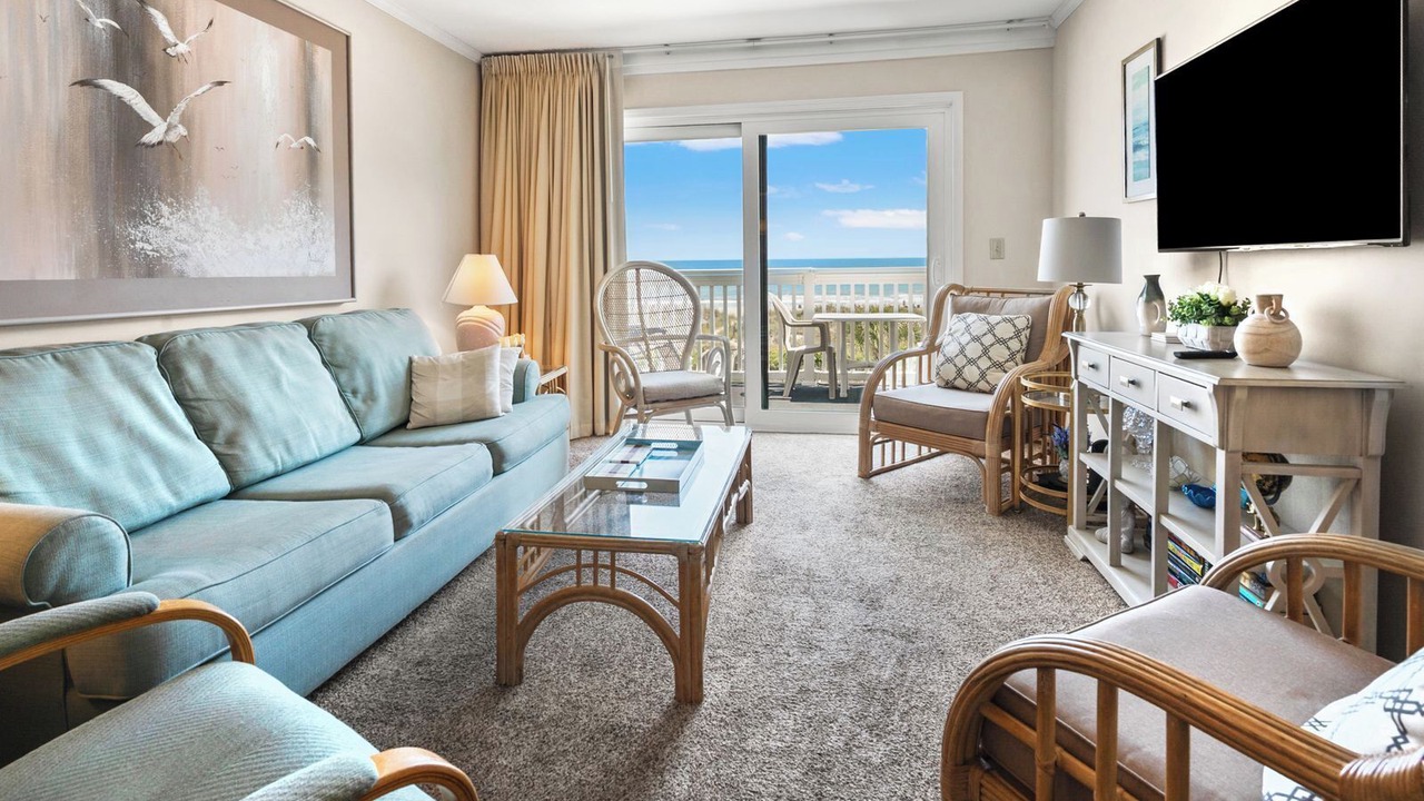 Photo of Livingroom in Ocean Drive